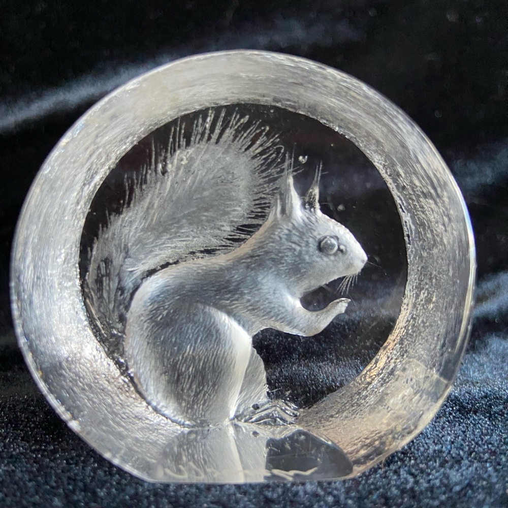 Vintage Mats Jonasson Mini Lead Crystal Paperweight Sweden Art Glass Squirrel